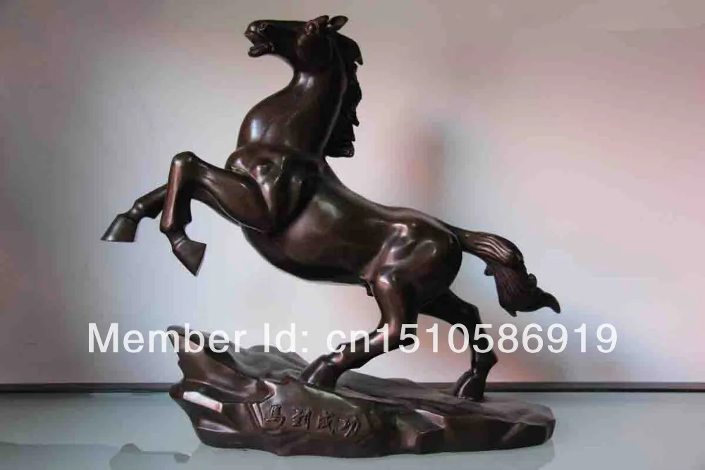 China Bronze Copper Wealth Lucky Fly Gallop Run Horse to Successful Art Statue
China Bronze Copper Wealth Lucky Fly Gallop Run Horse to Successful Art Statue