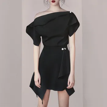 HAMALIEL New 2019 Summer Women Runway 2 PCS Set Sexy Fashion Black Ruffles Off Shoulder Shirt Tops + Beading Irreguls Skirts Set
HAMALIEL New 2019 Summer Women Runway 2 PCS Set Sexy Fashion Black Ruffles Off Shoulder Shirt Tops + Beading Irreguls Skirts Set