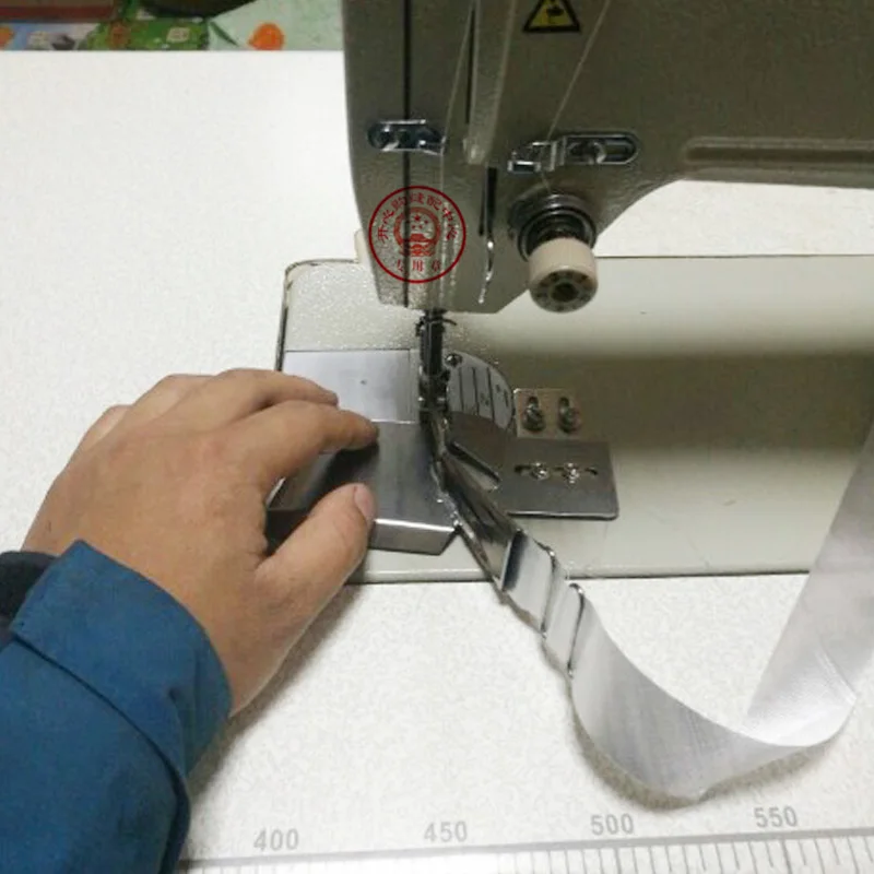 2018 Promotion Sale Steel Sewing Machine, Hemming Device, Household Multi-function Four Folding Ring Mouth, Barrel
2018 Promotion Sale Steel Sewing Machine, Hemming Device, Household Multi-function Four Folding Ring Mouth, Barrel