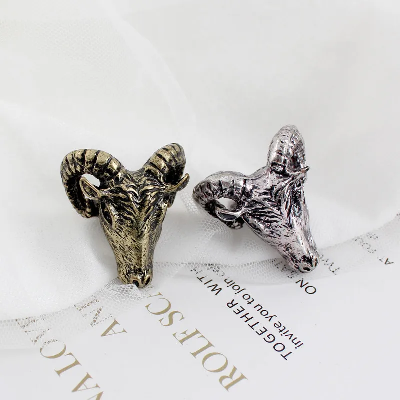 Timlee R011 New Retro Exaggeration Animal Cattle Head Alloy Finger Rings,Personality Accessories Wholesale
Timlee R011 New Retro Exaggeration Animal Cattle Head Alloy Finger Rings,Personality Accessories Wholesale