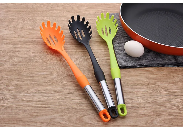 1PC Silicone Practical Pasta Noodle Spoon Pasta Scoop colander Noodle Spaghetti Ladle Slot Spoon Nylon Colander Gadget KX 199
1PC Silicone Practical Pasta Noodle Spoon Pasta Scoop colander Noodle Spaghetti Ladle Slot Spoon Nylon Colander Gadget KX 199