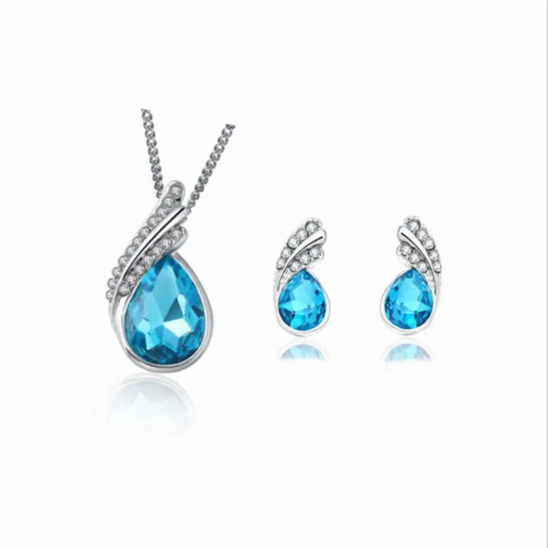 Fashion Jewelry Crystal Earrings Necklace Woman Water Drop Clavicle Pendant Necklace Set Popular Jewelry
Fashion Jewelry Crystal Earrings Necklace Woman Water Drop Clavicle Pendant Necklace Set Popular Jewelry