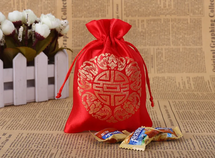 High Quality Customized Logo Printed Satin Silk Drawstring Pouch 50pcs/Lot 9X12cm Red Satin Pouches Drawstring Gift Bags
High Quality Customized Logo Printed Satin Silk Drawstring Pouch 50pcs/Lot 9X12cm Red Satin Pouches Drawstring Gift Bags