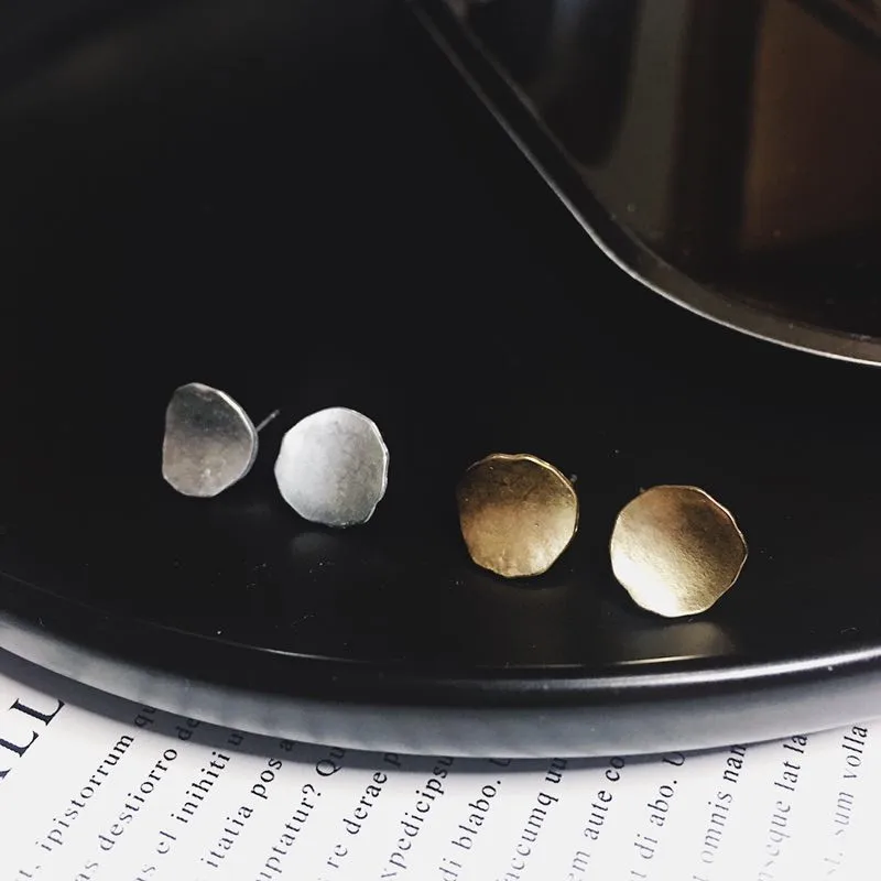 Timlee E006 New Retro Simple Geometry Irregularity Alloy Studs Earrings Temperament Accessories wholesale
Timlee E006 New Retro Simple Geometry Irregularity Alloy Studs Earrings Temperament Accessories wholesale