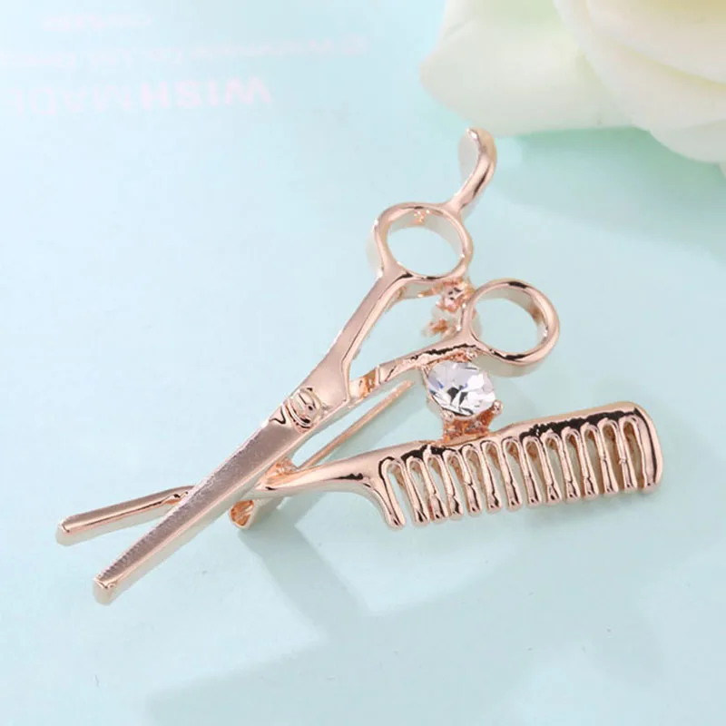 2016 Hot Selling Mini Creative Barber Scissor Comb Style Rhinestone Jewelry Gold/Silver Plated Brooch Wholesale XW103
2016 Hot Selling Mini Creative Barber Scissor Comb Style Rhinestone Jewelry Gold/Silver Plated Brooch Wholesale XW103