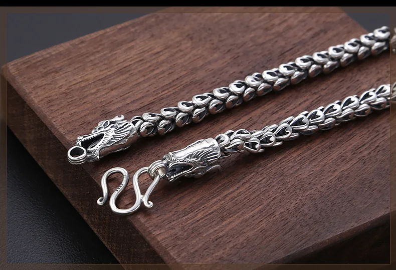 9197488530_1886861696