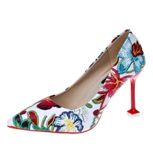 2019 Spring Women Super High Heels 9 CM Embroidery Flower Pumps Women Shoes Female Sexy Party Wedding Pointed Toe Thin Heels 
2019 Spring Women Super High Heels 9 CM Embroidery Flower Pumps Women Shoes Female Sexy Party Wedding Pointed Toe Thin Heels