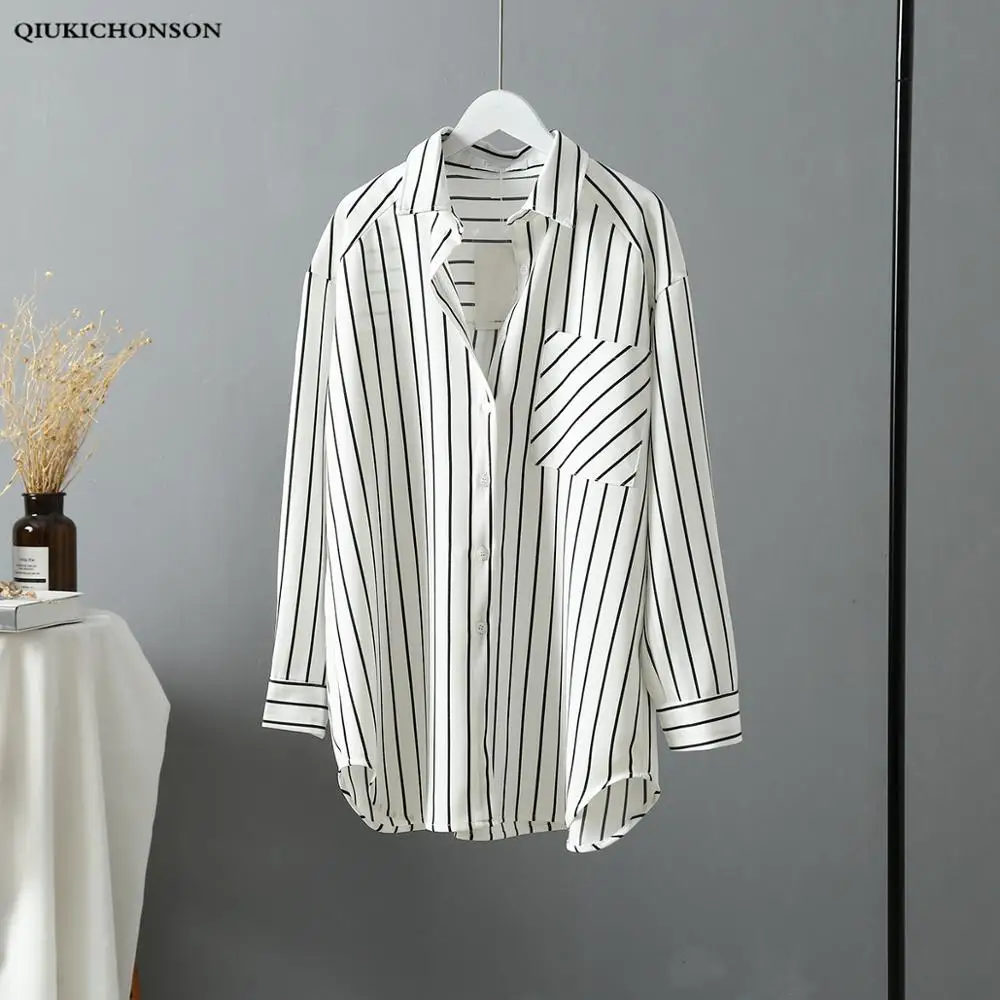 Qiukichonson Low High Design Korean Fashion Striped White Shirt Women 2019 Spring Summer Pocket Ladies Long Sleeve Blouses
Qiukichonson Low High Design Korean Fashion Striped White Shirt Women 2019 Spring Summer Pocket Ladies Long Sleeve Blouses