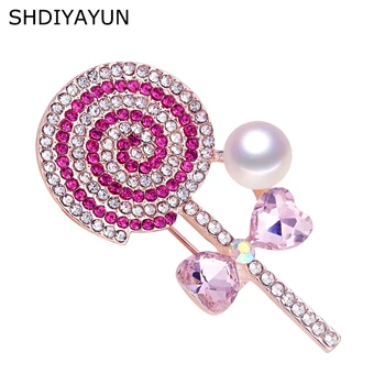 SHDIYAYUN New Pearl Brooch Rinestone Lovely Lollipop Brooch Simple Pins for Women Natural Freshwater Pearl Jewelry Dropshipping
SHDIYAYUN New Pearl Brooch Rinestone Lovely Lollipop Brooch Simple Pins for Women Natural Freshwater Pearl Jewelry Dropshipping