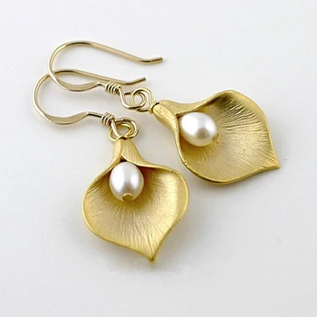 New Design Matte Metal Leaf Drop Earrings Bohemia Gold Silver Color Heart Geometric Irregular Pearl Earrings for Women O4M124
New Design Matte Metal Leaf Drop Earrings Bohemia Gold Silver Color Heart Geometric Irregular Pearl Earrings for Women O4M124
