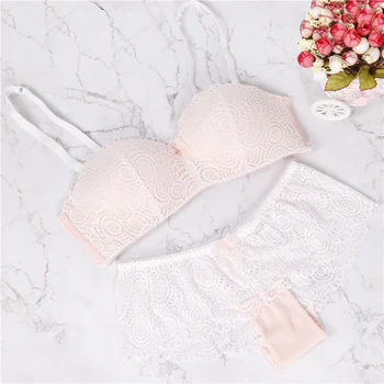 2019 new sexy lace floral embroidery bra set solid flower three quarters women underwear hot sale girls intimate
2019 new sexy lace floral embroidery bra set solid flower three quarters women underwear hot sale girls intimate