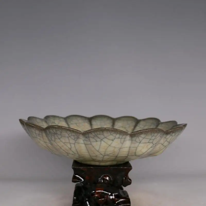 antique SongDynasty porcelain bowl 7, Petals Bowl furnishing,hand painted crafts /collection & Adornment,Free shipping
antique SongDynasty porcelain bowl 7, Petals Bowl furnishing,hand painted crafts /collection & Adornment,Free shipping
