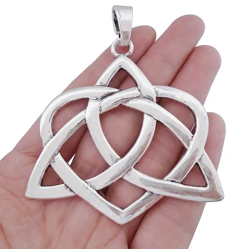 3 x Antique Silver Tone Large Celtics Knot Trinity Triquetra Heart Charms Pendants for Necklaces Jewelry Making Findings 79x66mm
3 x Antique Silver Tone Large Celtics Knot Trinity Triquetra Heart Charms Pendants for Necklaces Jewelry Making Findings 79x66mm