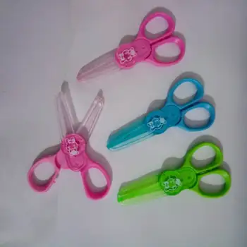 500pcs Student Plastic scissors /Safety scissors for children/Not to hurt the hand paper cutting knife
500pcs Student Plastic scissors /Safety scissors for children/Not to hurt the hand paper cutting knife