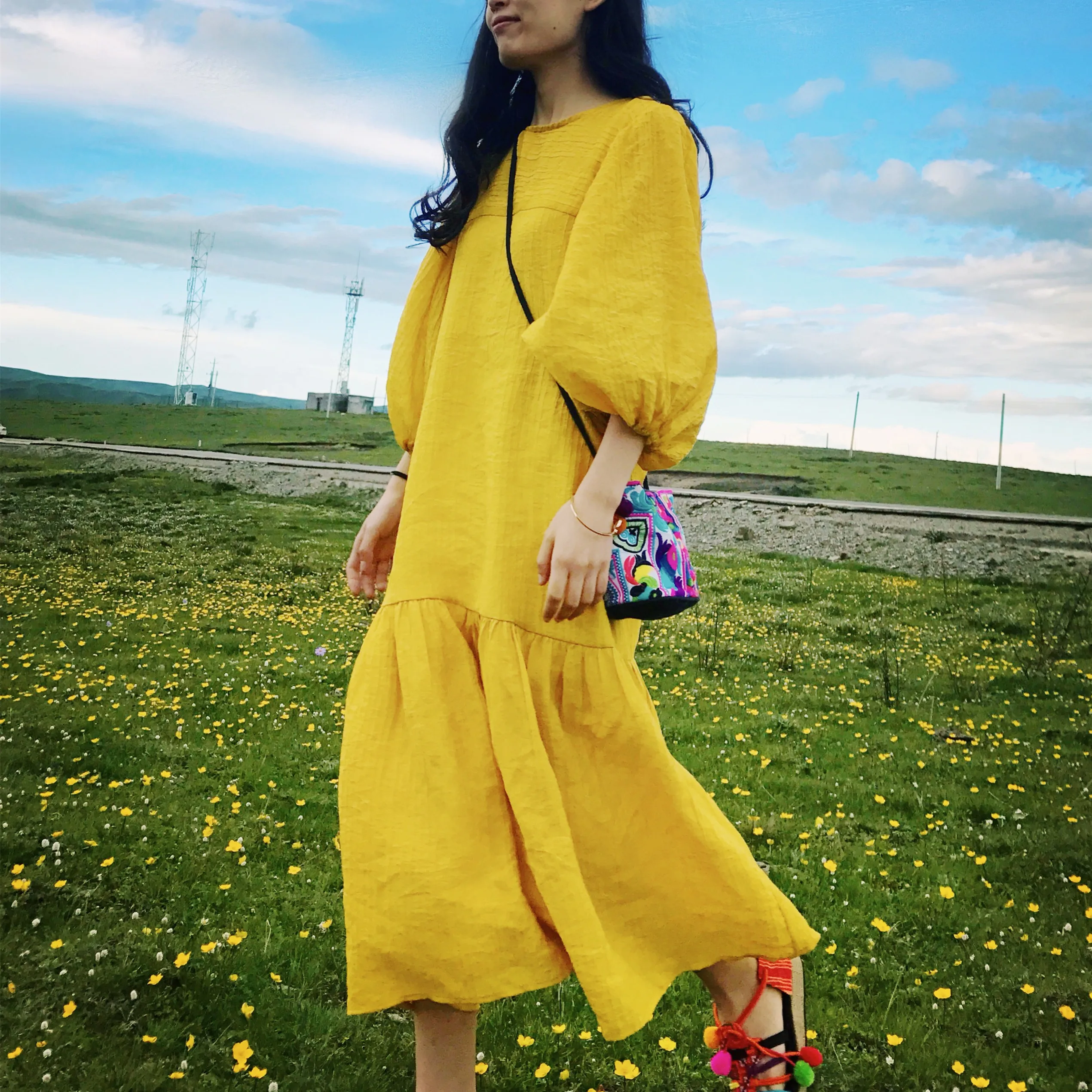 Loose Puff Sleeve Sleeve 2017 Autumn New Long Dress Women Solid Color Fold Lady Dress Cotton Three Quarter Sleeve Fashion Dress
Loose Puff Sleeve Sleeve 2017 Autumn New Long Dress Women Solid Color Fold Lady Dress Cotton Three Quarter Sleeve Fashion Dress