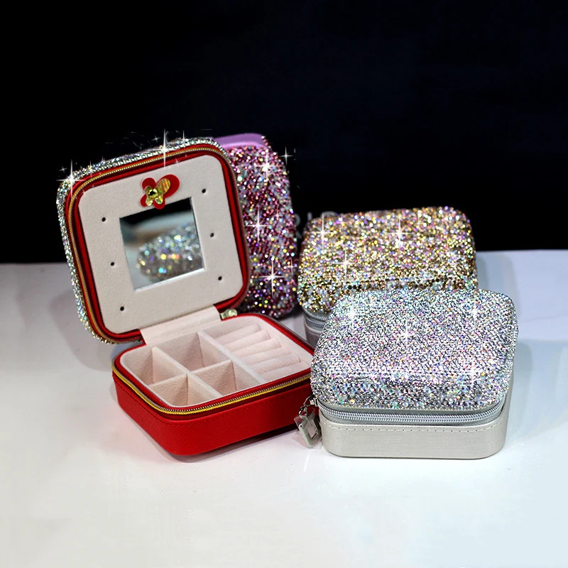 NEW Fashion Diamond Crystal Mini Jewelry Box Petite Travel Portable Cosmetic Case Earring Ring Storage Box Makeup Organizers
NEW Fashion Diamond Crystal Mini Jewelry Box Petite Travel Portable Cosmetic Case Earring Ring Storage Box Makeup Organizers