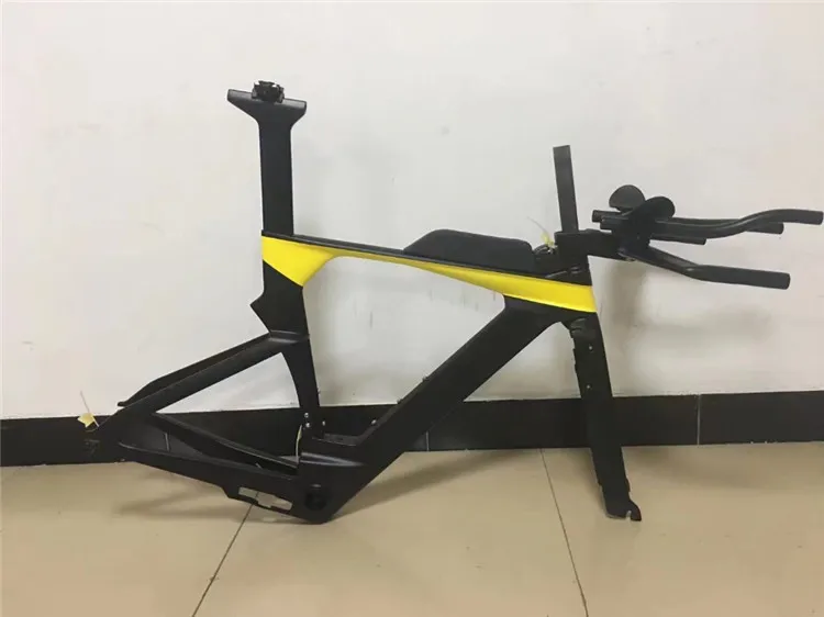 T1000 Carbon fiber triathlon timing frame tt bike frame racing TT handlebar customizable LOGO brand OEM ODM
T1000 Carbon fiber triathlon timing frame tt bike frame racing TT handlebar customizable LOGO brand OEM ODM
