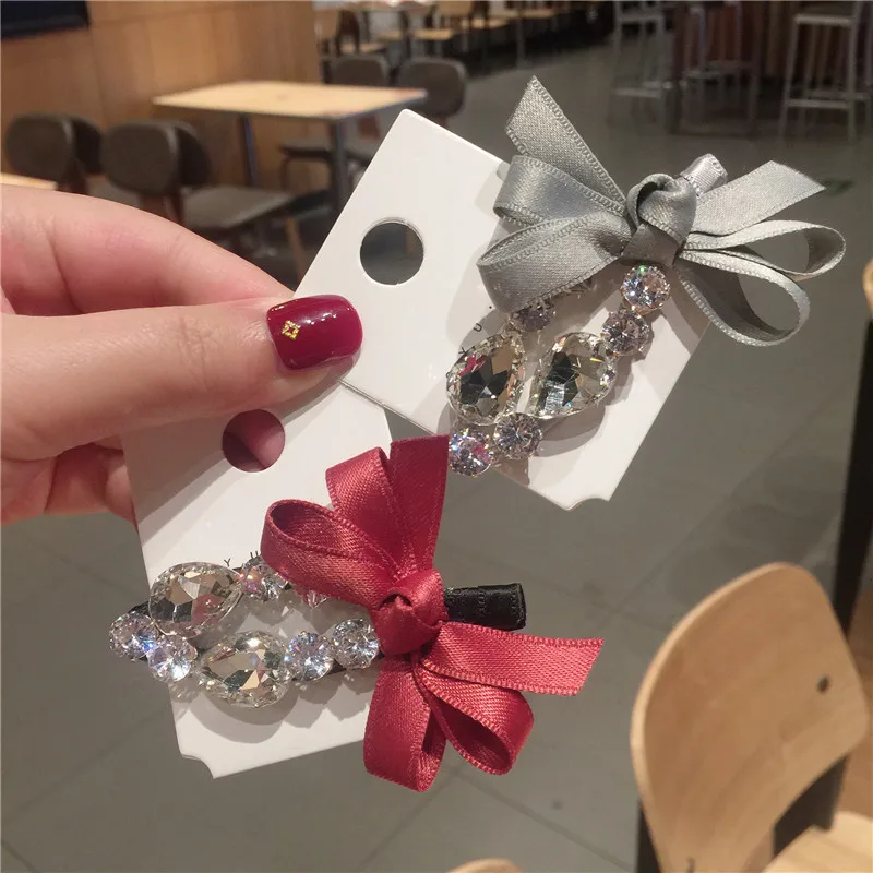 New Rhinestone Pearl Hair Clips For Women Bow Ribbon Barrette Fashion Hairpins Snap Girls Handmade Hair Styling Accessories
New Rhinestone Pearl Hair Clips For Women Bow Ribbon Barrette Fashion Hairpins Snap Girls Handmade Hair Styling Accessories