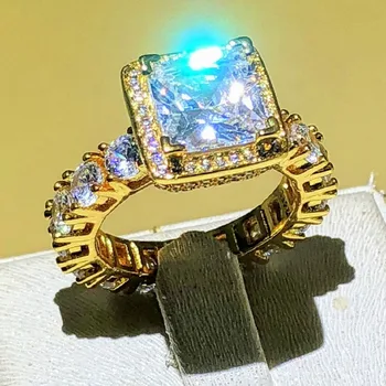 Real Solid 925 Silver & Yellow gold Wedding Rings Jewelry for Women Square 3 Carat Sona CZ Diamant Engagement Ring Accessories
Real Solid 925 Silver & Yellow gold Wedding Rings Jewelry for Women Square 3 Carat Sona CZ Diamant Engagement Ring Accessories