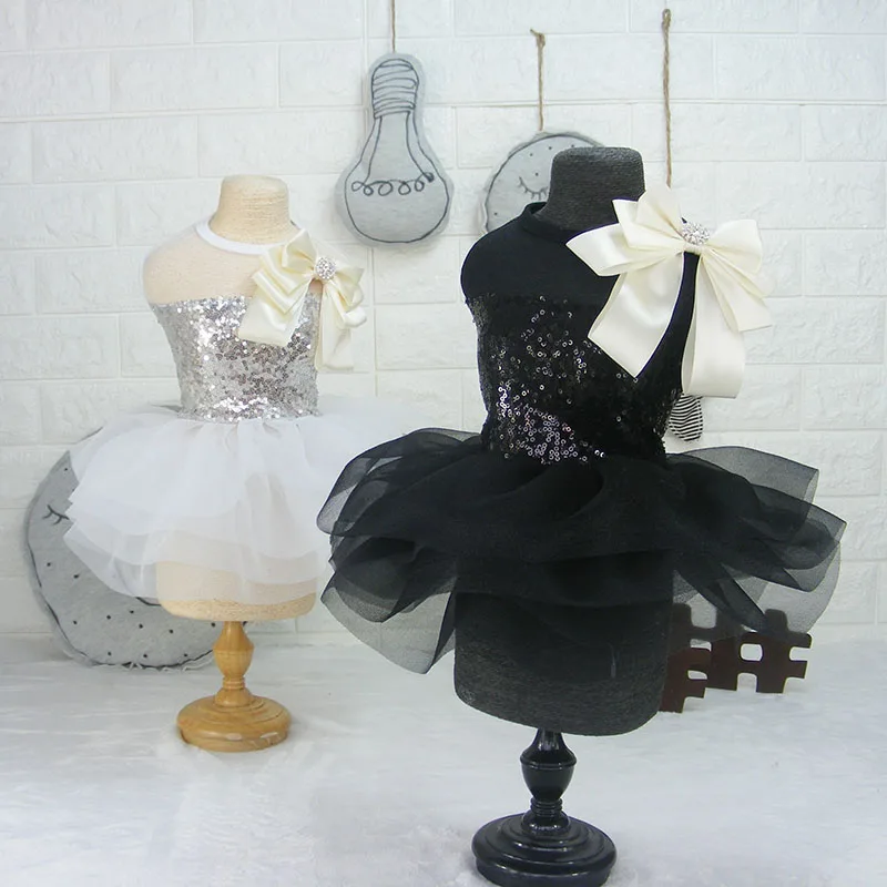 Cute biling Dog puppy bow dress Tutu skirt dog pet cat luxury Princess wedding Dress summer dog chihuahua party clothes vest
Cute biling Dog puppy bow dress Tutu skirt dog pet cat luxury Princess wedding Dress summer dog chihuahua party clothes vest