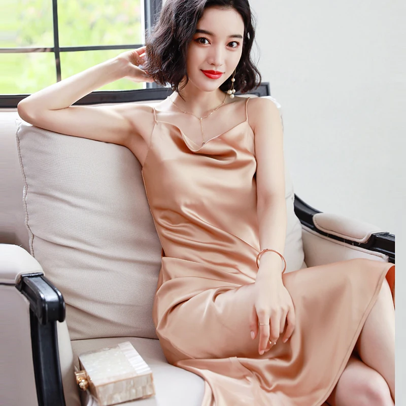 Fashion Women Solid Spaghetti Straps Backless Sleeveless Sexy Dresses Bottom Length Ladies Casual Dress Ne'w Summer Party Dress
Fashion Women Solid Spaghetti Straps Backless Sleeveless Sexy Dresses Bottom Length Ladies Casual Dress Ne'w Summer Party Dress