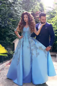 Sky Blue Scoop half Sleeves Lace Applique Sky Blue Long Prom Dress 2019 Sexy Floor Length Matte Satin Saudi Arabia Party Gown
Sky Blue Scoop half Sleeves Lace Applique Sky Blue Long Prom Dress 2019 Sexy Floor Length Matte Satin Saudi Arabia Party Gown