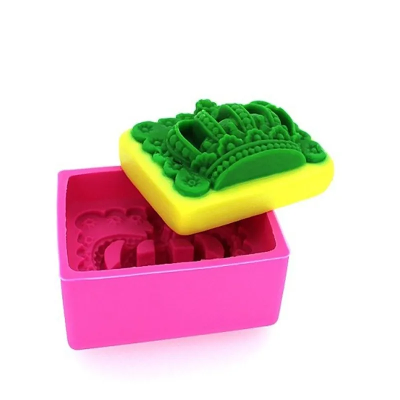 Silicone Mold Princess Crown Shape Baking Pan Cake Decorating Tools Chocolate Soap Mold Cake Stencils Kitchen DIY Tool @
Silicone Mold Princess Crown Shape Baking Pan Cake Decorating Tools Chocolate Soap Mold Cake Stencils Kitchen DIY Tool @