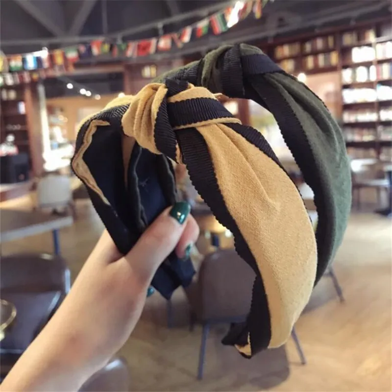 Korea Boutique Hairband Black Border Knot Headband Women Girls Hair Head Hoop Bands Accessories For Lady Scrunchy Hairbands New
Korea Boutique Hairband Black Border Knot Headband Women Girls Hair Head Hoop Bands Accessories For Lady Scrunchy Hairbands New