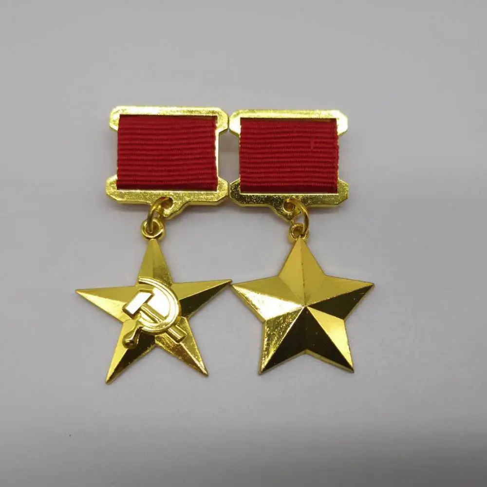 2pcs/lot Gold-plated Stalin Gold Star Medal Russian World War II USSR Soviet Five-star Medal of Labor with Pins CCCP Badge
2pcs/lot Gold-plated Stalin Gold Star Medal Russian World War II USSR Soviet Five-star Medal of Labor with Pins CCCP Badge
