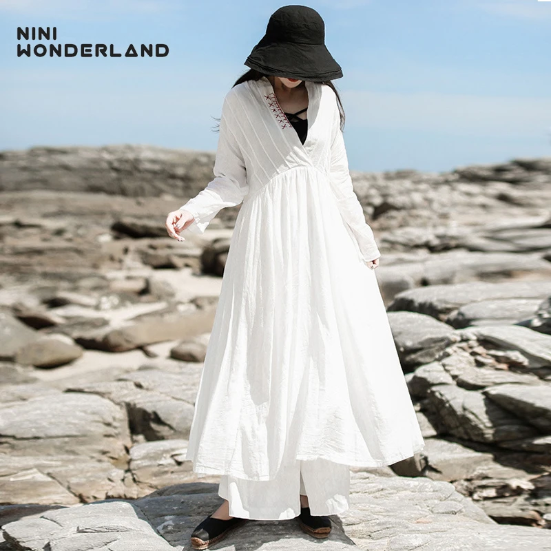 NINI WONDERLAND 2019 Autumn V Neck Dress Women Cotton Embroidery Classic Dresses Female Loose Casual Dress Big Size Spring White
NINI WONDERLAND 2019 Autumn V Neck Dress Women Cotton Embroidery Classic Dresses Female Loose Casual Dress Big Size Spring White