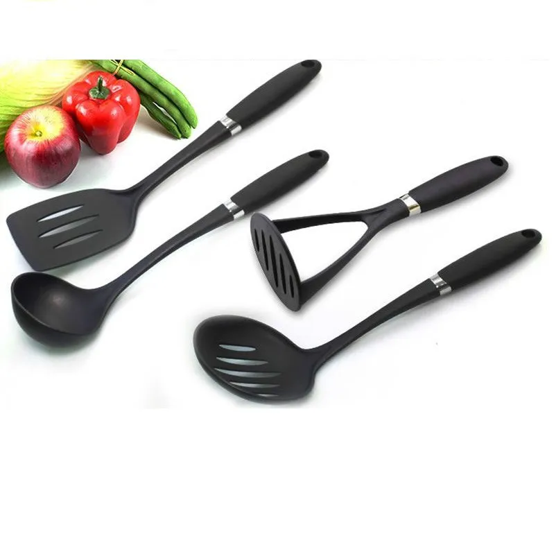 1pcs Nylon Kitchenware Kitchen Gadgets Non Stick Black Cook Utensils Heat Resistant Cooking Turner Soup Ladle Spatula Shovel
1pcs Nylon Kitchenware Kitchen Gadgets Non Stick Black Cook Utensils Heat Resistant Cooking Turner Soup Ladle Spatula Shovel