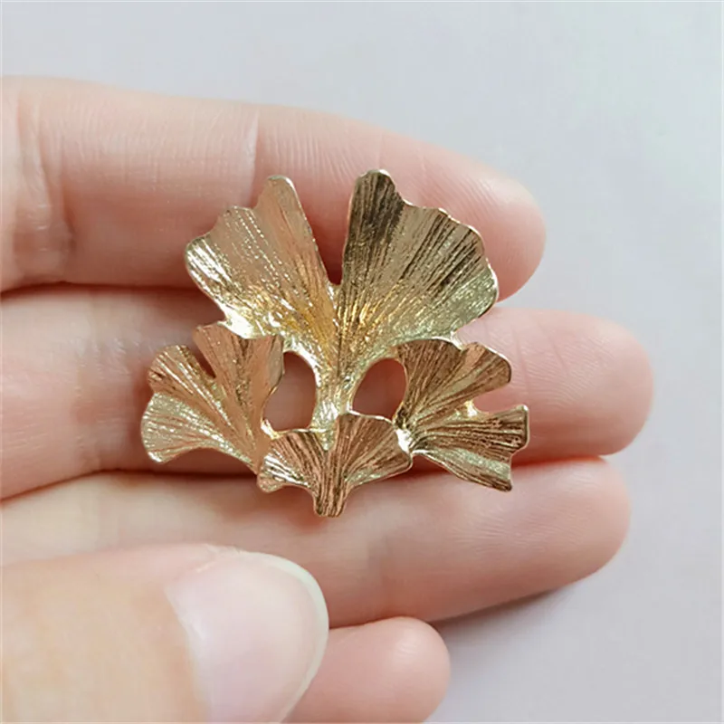 50PCS 28*31mm Gold Color Alloy Material Leaf Charm Branch Pendant for Head Wedding Necklace DIY Handmade Jewelry Making
50PCS 28*31mm Gold Color Alloy Material Leaf Charm Branch Pendant for Head Wedding Necklace DIY Handmade Jewelry Making