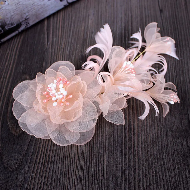 wedding party romantic white pink voile silk flower hair pin with Feather bride handmade hair jewelry bridal hair accessories
wedding party romantic white pink voile silk flower hair pin with Feather bride handmade hair jewelry bridal hair accessories