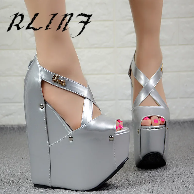 RLINF Super High Catwalk Hate Sky High Sponge Cake Thick Bottom 19cm with High Fish Mouth Hollow Women's Shoes
RLINF Super High Catwalk Hate Sky High Sponge Cake Thick Bottom 19cm with High Fish Mouth Hollow Women's Shoes