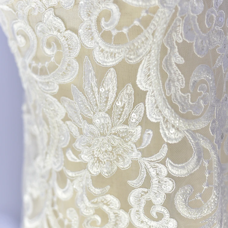 Luxury Heavy Industry Wedding Dress Lace Fabric Sequins Beads Mesh Embroidered Lace Decorative DIY Width 135cm 1yard
Luxury Heavy Industry Wedding Dress Lace Fabric Sequins Beads Mesh Embroidered Lace Decorative DIY Width 135cm 1yard