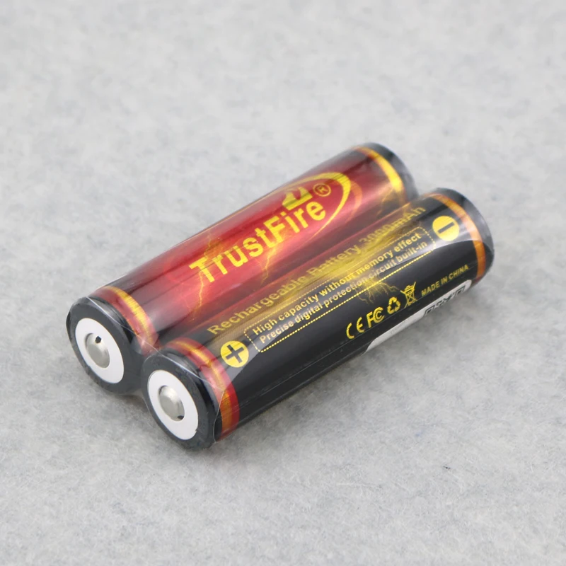 Authentic Trustfire 18650 3000mAh rechargeable Battery 3.7V 3000mAh Li-ion Camera Flashlight Torch Battery 18650 With PCB
Authentic Trustfire 18650 3000mAh rechargeable Battery 3.7V 3000mAh Li-ion Camera Flashlight Torch Battery 18650 With PCB