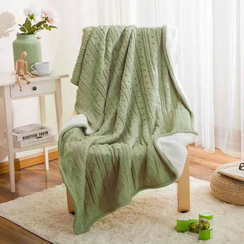 Autumn and winter sofa blankets European retro plus velvet knitted casual blankets
Autumn and winter sofa blankets European retro plus velvet knitted casual blankets