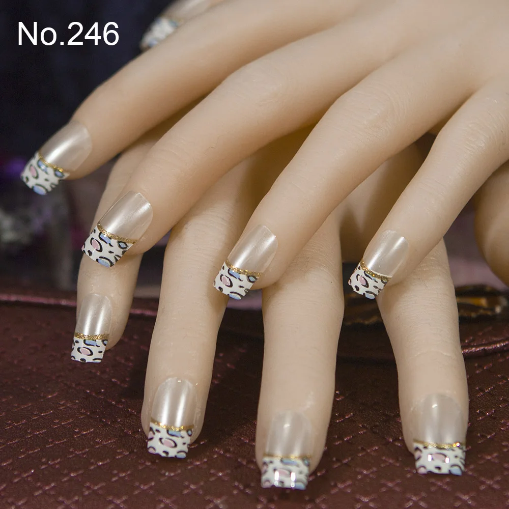Mixed Spots Golden Pattern Press On False Nails 1 Set Of 24pcs False Nail Tips With Double Sided Nail Adhesive
Mixed Spots Golden Pattern Press On False Nails 1 Set Of 24pcs False Nail Tips With Double Sided Nail Adhesive