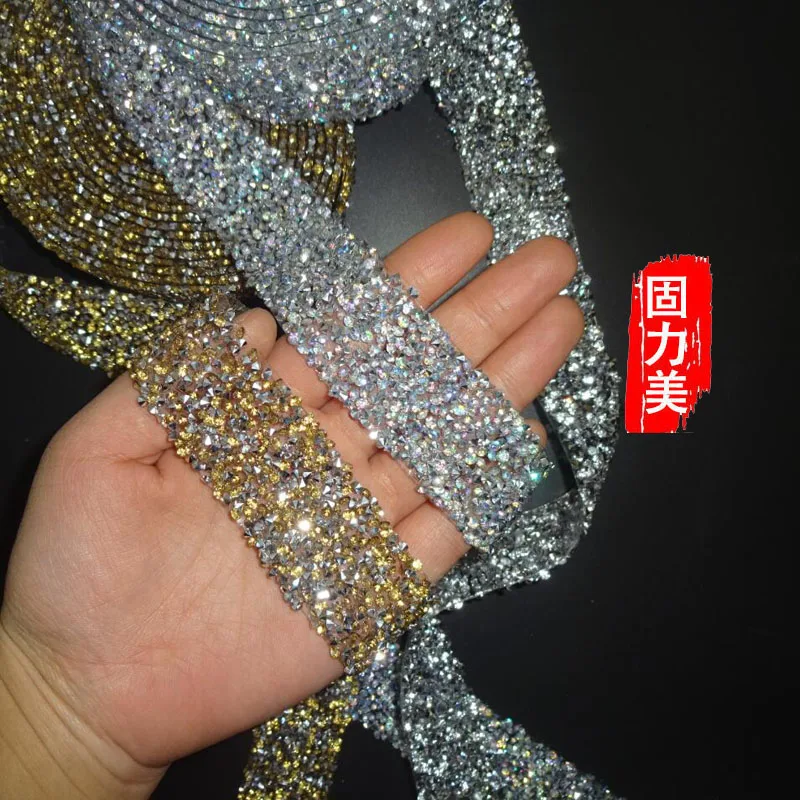 1 yard 3cm width Silver gold AB red gray blue Hot Fix Rhinestone Applique Iron On Trims Bling Bling Jewelry Wedding Decoration
1 yard 3cm width Silver gold AB red gray blue Hot Fix Rhinestone Applique Iron On Trims Bling Bling Jewelry Wedding Decoration