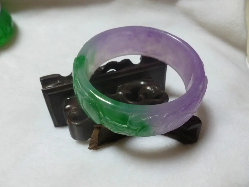 Hot sale Free Shipping>>>>>Natural jade purple green carve patterns or designs on woodwork bracelet-60MM
Hot sale Free Shipping>>>>>Natural jade purple green carve patterns or designs on woodwork bracelet-60MM