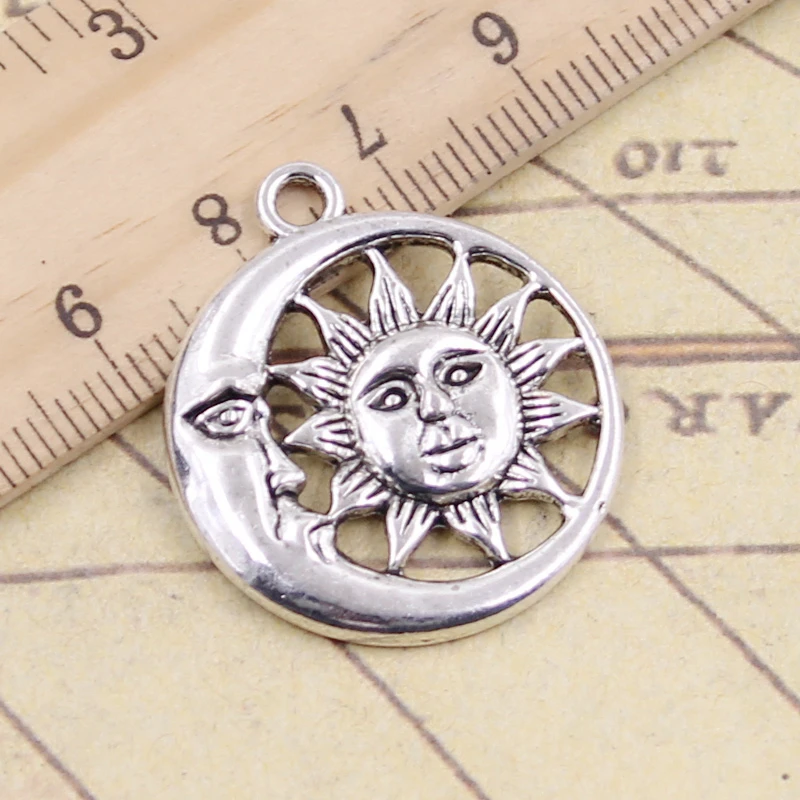 10pcs Charms Sun Moon 28x24mm Tibetan Bronze Silver Color Pendants Antique Jewelry Making DIY Handmade Craft
10pcs Charms Sun Moon 28x24mm Tibetan Bronze Silver Color Pendants Antique Jewelry Making DIY Handmade Craft