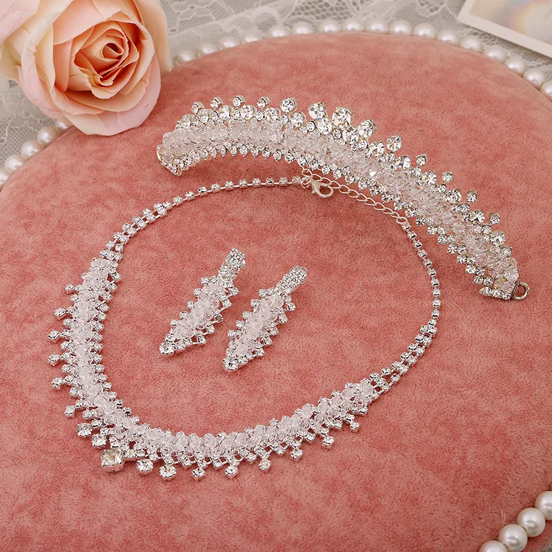 handmade sparkling crystal necklace earrings tiara bridal jewelry sets three-piece fitted wedding accessories wholesale
handmade sparkling crystal necklace earrings tiara bridal jewelry sets three-piece fitted wedding accessories wholesale