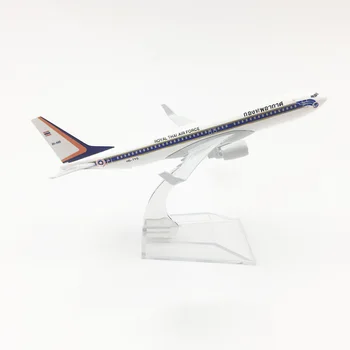 

1/400 Scale Aircraft Boeing 737 Royal THAI Air Force 16cm Alloy Plane B737 Model Toys Children Kids Gift for Collection