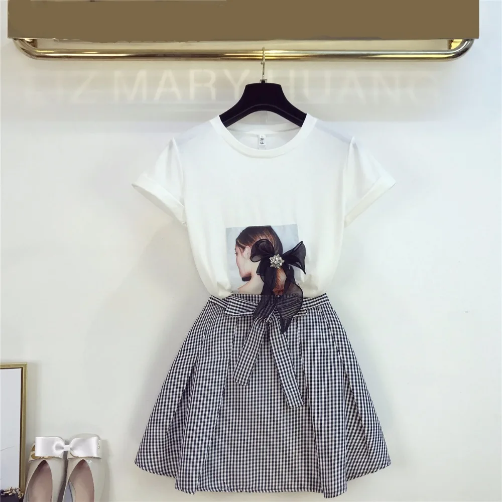 2019 Summer Fashion Sets Women's O Neck Short Sleeves Print Bow T-shirt + Plaid Skirt two-piece Sets Ladies Suits A1200
2019 Summer Fashion Sets Women's O Neck Short Sleeves Print Bow T-shirt + Plaid Skirt two-piece Sets Ladies Suits A1200