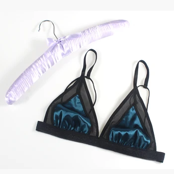 Sexy Women High Quality Silk Bralette Unpadded Soft Sleeping Brassiere Wireless Bra Top Elastic Band Back Closure With S-hook
Sexy Women High Quality Silk Bralette Unpadded Soft Sleeping Brassiere Wireless Bra Top Elastic Band Back Closure With S-hook
