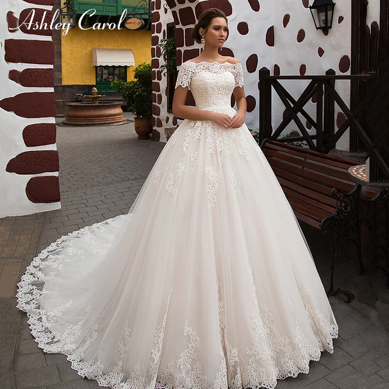 Ashley Carol With Jacket Sexy Sweetheart Princess Wedding Dresses 2019 Romantic Tulle Short Lace Up Vintage A-Line Wedding Gowns
Ashley Carol With Jacket Sexy Sweetheart Princess Wedding Dresses 2019 Romantic Tulle Short Lace Up Vintage A-Line Wedding Gowns