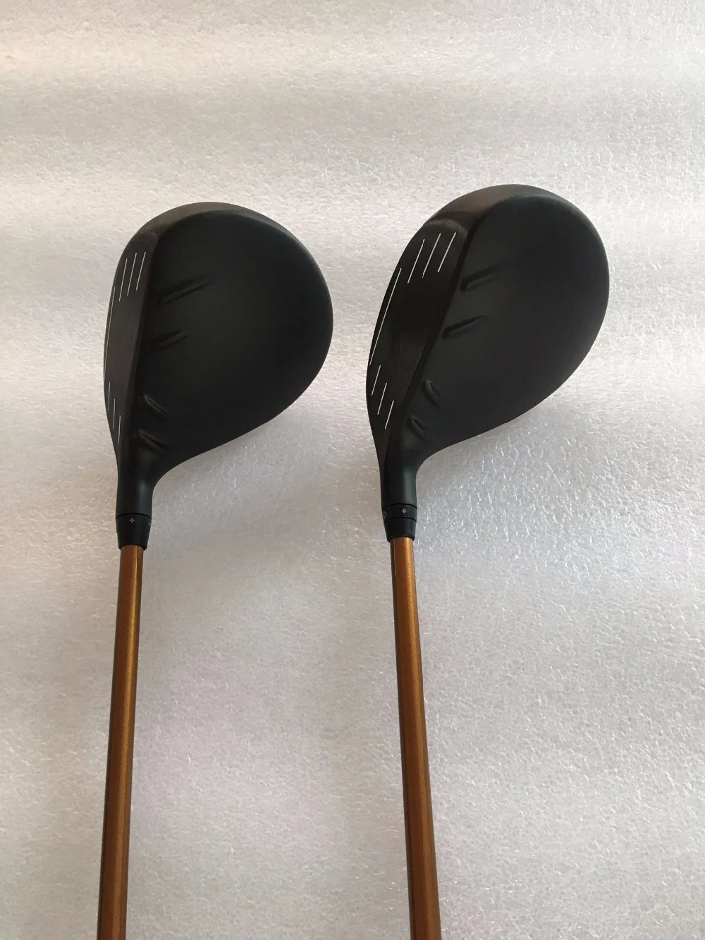 3PCS/lot keleistin Men G400 Driver Golf Clubs Driver G400 9/10.5degree and fairway wood3# 5# with Graphite Shafts and Head Cover
3PCS/lot keleistin Men G400 Driver Golf Clubs Driver G400 9/10.5degree and fairway wood3# 5# with Graphite Shafts and Head Cover