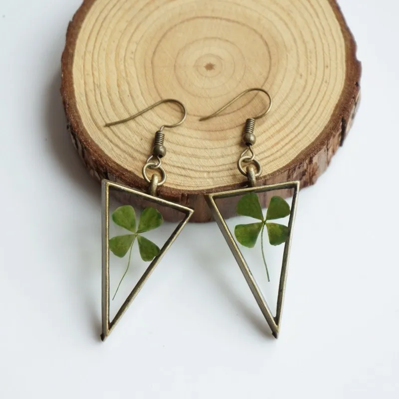 Geometry Triangle Epoxy Earrings bronze vintage clover Earring woman Dangle Earrings
Geometry Triangle Epoxy Earrings bronze vintage clover Earring woman Dangle Earrings