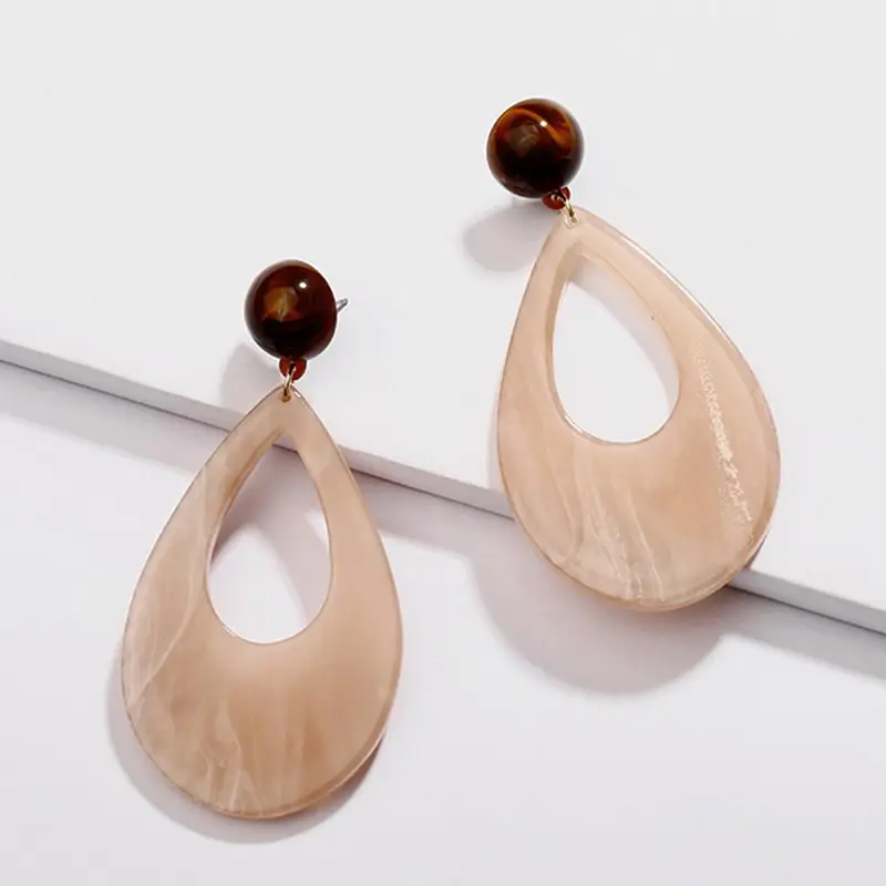 ZWPON 2018 New Hollow Teardrop Acrylic Earrings Women Fashion Christmas Jewelry Gold Statement Water Drop Earrings Wholesale
ZWPON 2018 New Hollow Teardrop Acrylic Earrings Women Fashion Christmas Jewelry Gold Statement Water Drop Earrings Wholesale