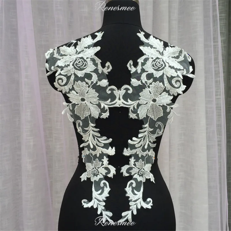 2Pcs Ivory Lace Applique Big Neckline Collar Appliques Embroidery Lace Trim Fabric Cloth Sewing Patchwork DIY Craft 45X16cm
2Pcs Ivory Lace Applique Big Neckline Collar Appliques Embroidery Lace Trim Fabric Cloth Sewing Patchwork DIY Craft 45X16cm